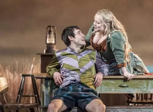 NTLive2026E28093ThePlayboyoftheWesternWorld_134208247066588373_big-cine_deskt.webp