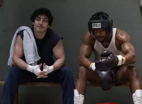 IPlayRocky_134353622367623882_big-cine_deskt.webp