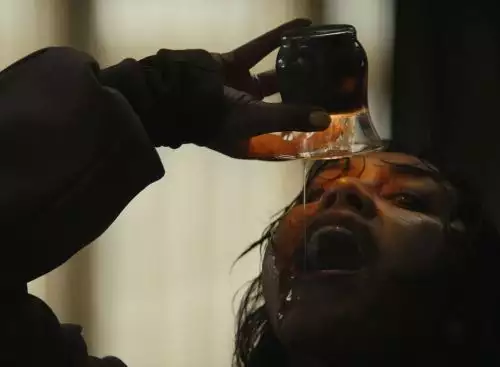 EvilDeadBurn16_134275494846548663_big-cine_deskt.webp