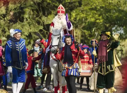 DeGroteSinterklaasfilmendeVliegendePieten_134336111800085812_big-cine_deskt.webp
