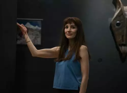 OtherMommy16_134353618515337575_big-cine_deskt.webp