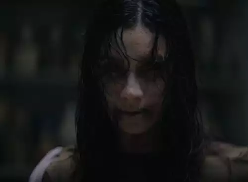 EvilDeadBurn16_134275494850923735_big-cine_deskt.webp