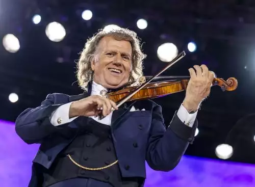 AndrC3A9Rieus2026SummerConcertVivaMaastricht_134258505706241900_big-cine_deskt.webp
